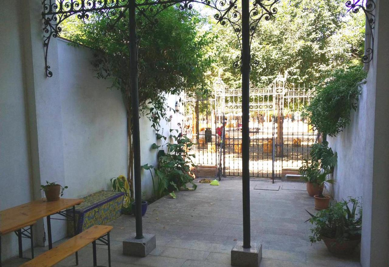 Apartment Alacas Sevilla Eksteriør billede